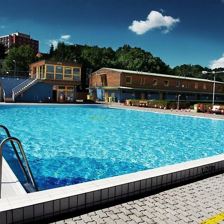Aqua Hotel Decin Bagian luar foto