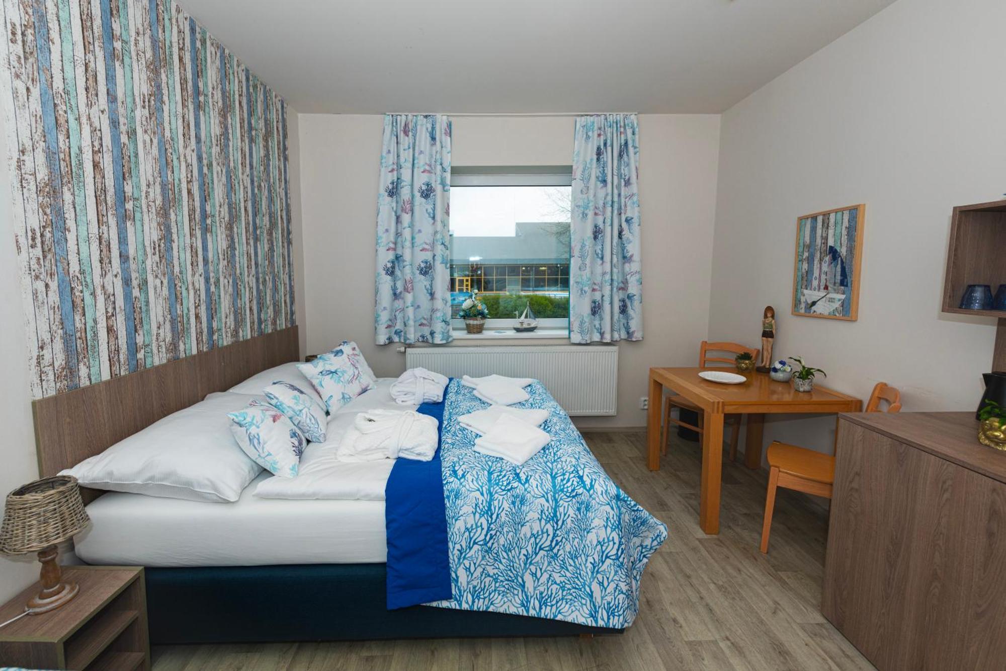 Aqua Hotel Decin Bagian luar foto